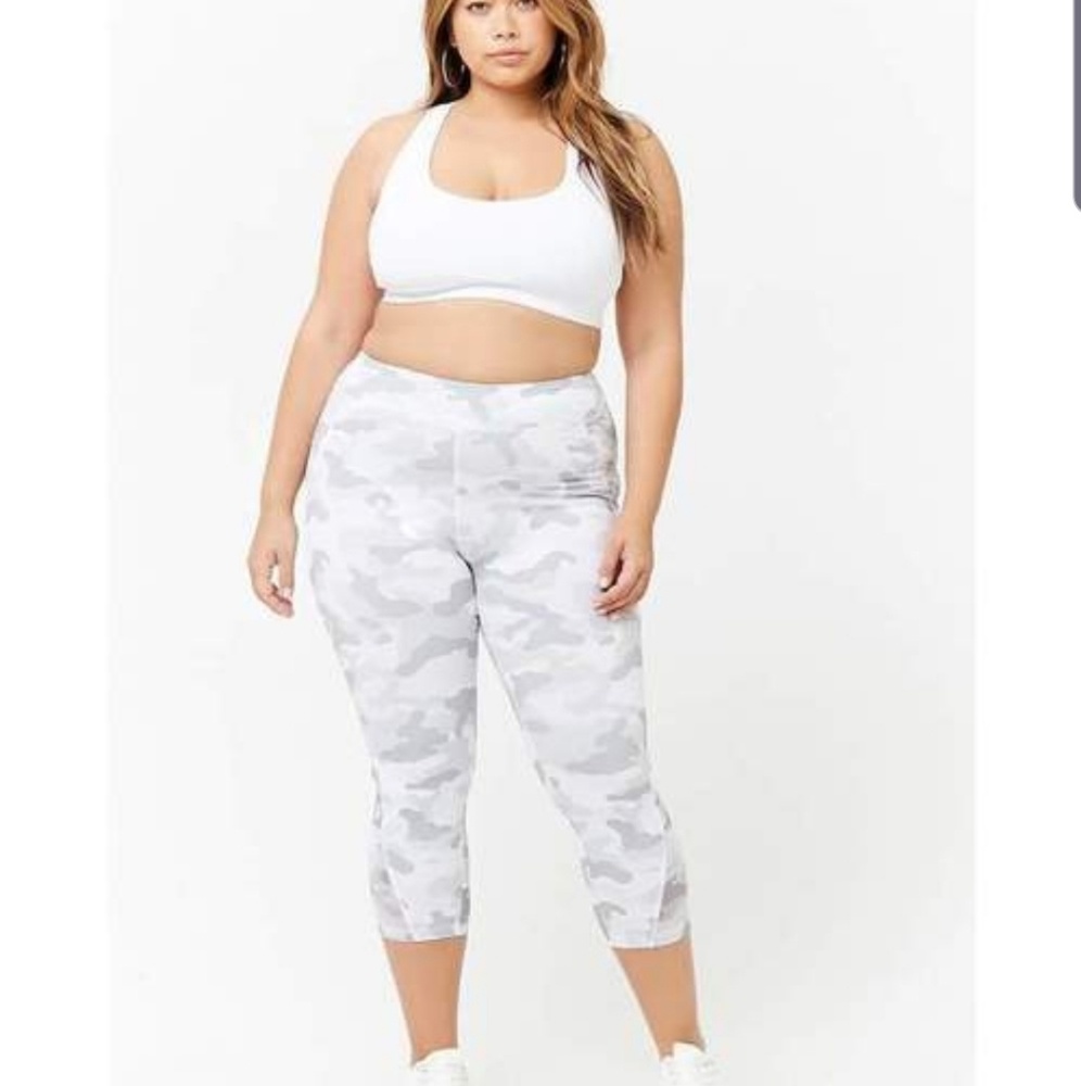Forever 21 plus active camo leggings